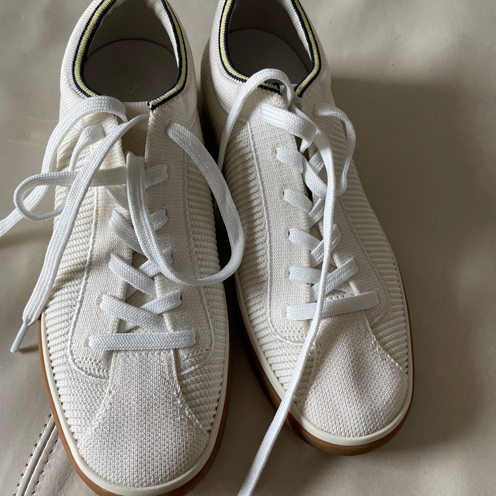 Rothy’s Lace Up. Worn twice! Size 7